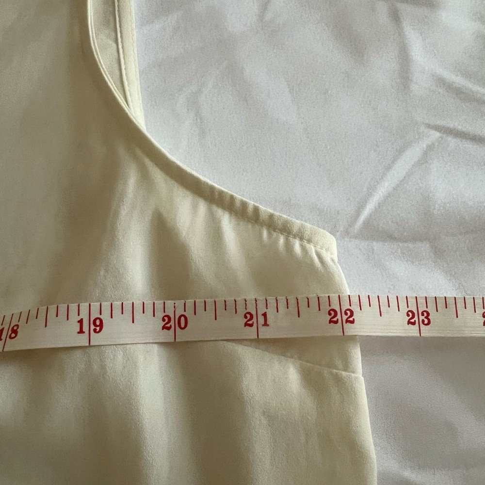 Talbots Cream Sleeveless Blouse - Picture 4 of 5